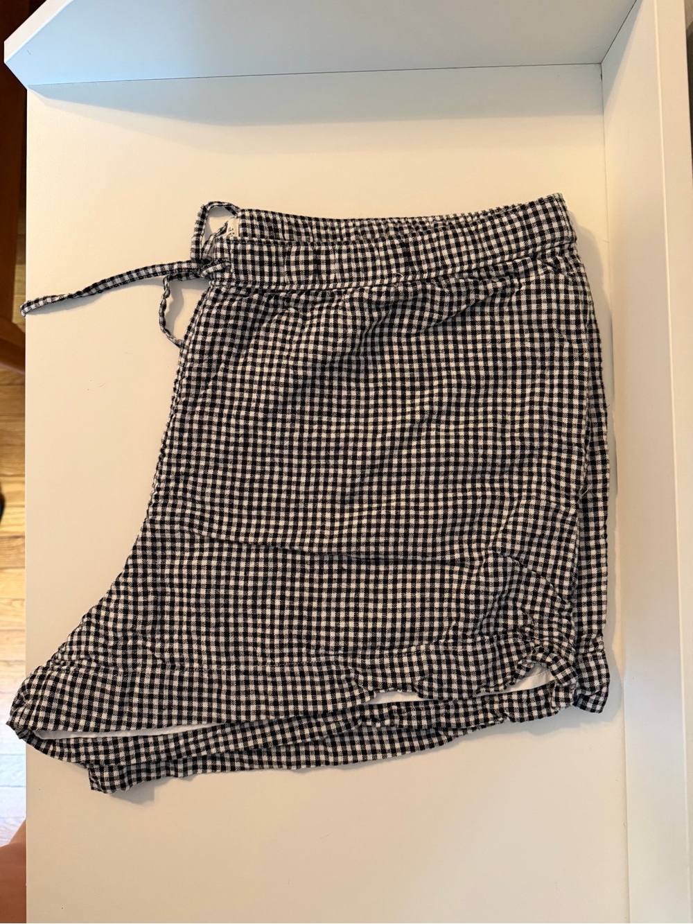 Abercrombie & Fitch Black and White Gingham Tie-Waist High-Rise Shorts